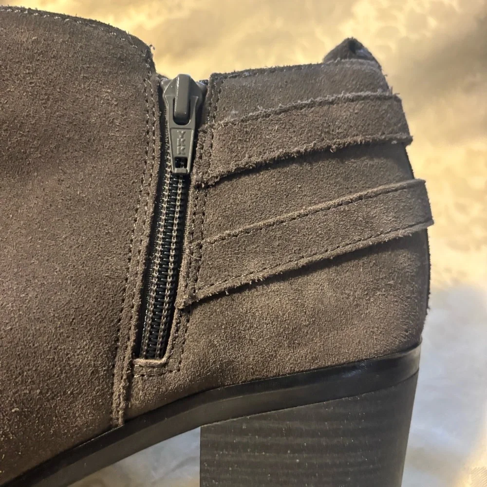 Sonoma Goods for Life Sonya Gray Suede Ankle Boots, Size 9 Wide